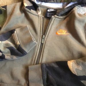 Nike zip up